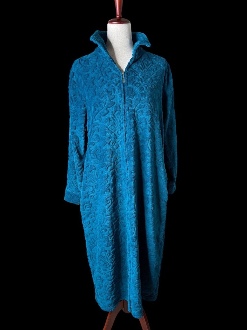 Miss Elaine Velour Embossed Zip-Front Robe Housecoat With Pockets Kaftan lounge